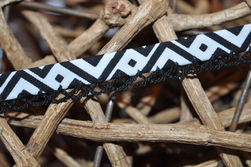 Schrägband Grafik mit Häkelborte 2 schwarz