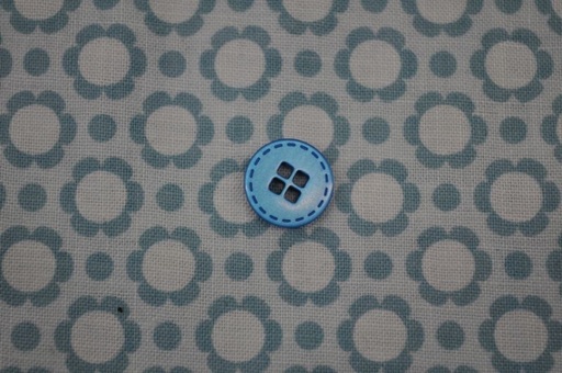 Knopf 4-loch 1,2cm blau