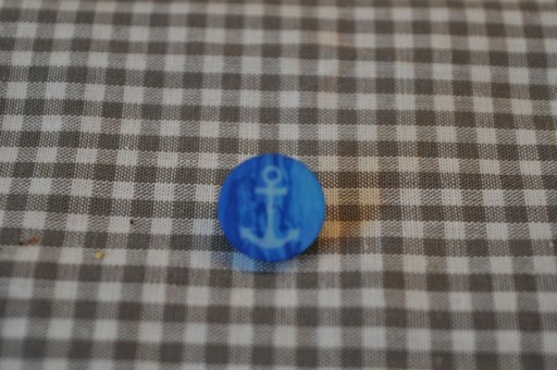 Knopf Anker mit Öse klein blau 12mm
