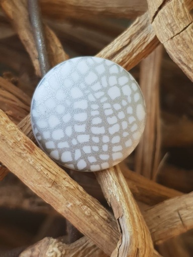 Knopf Polyester Öse Muster 20mm weiß/silber