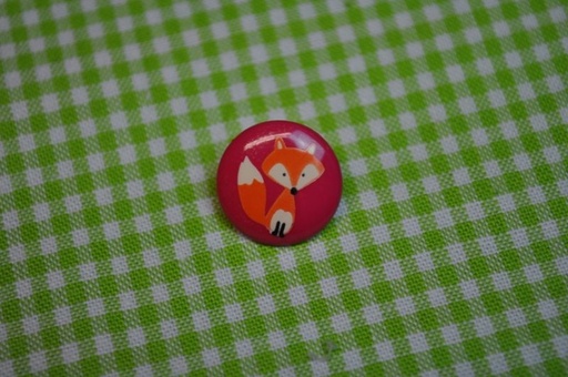 Knopf Tante Ema Fuchs Beere